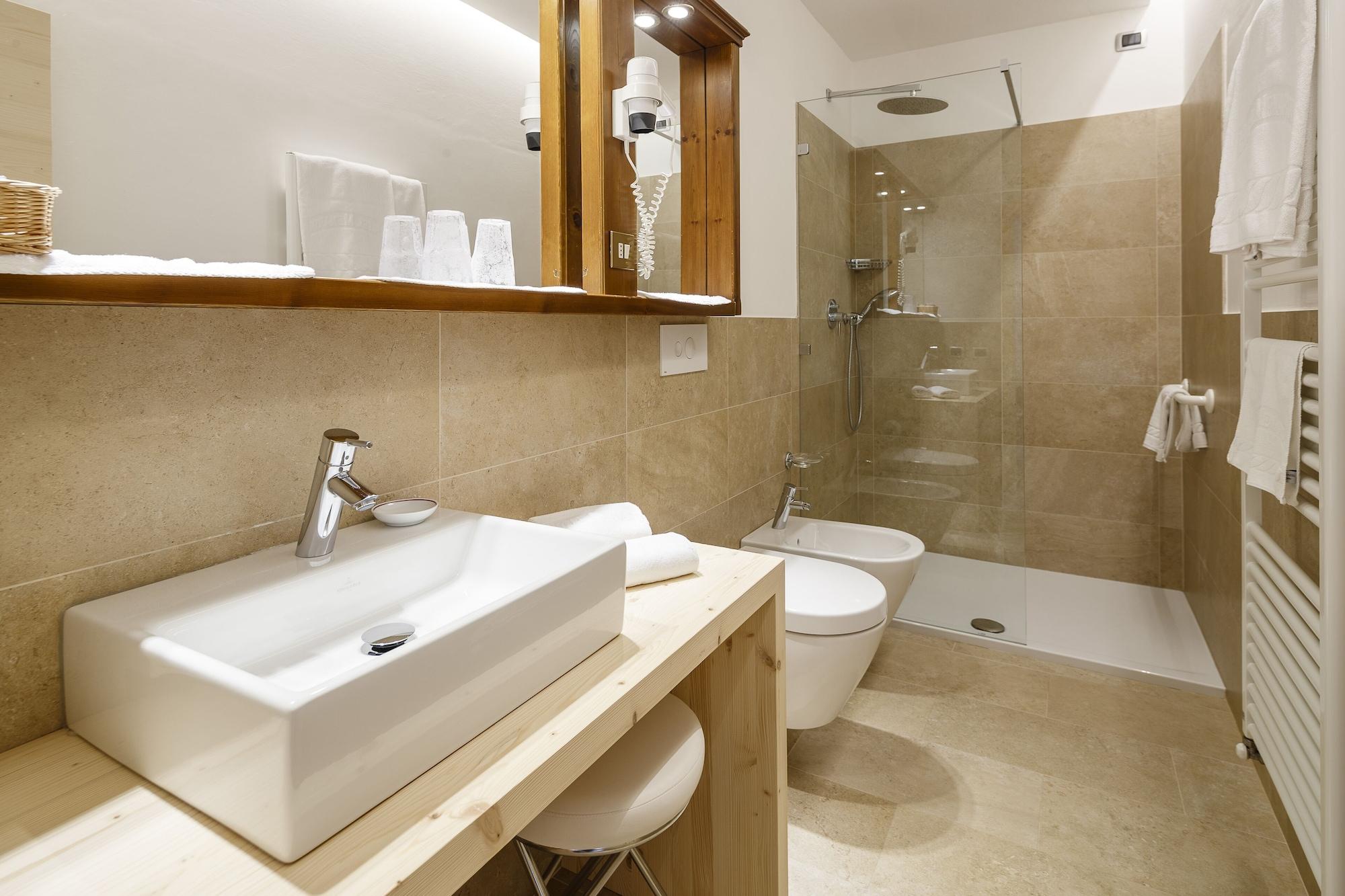 Hotel Menardi Cortina dʼAmpezzo Esterno foto