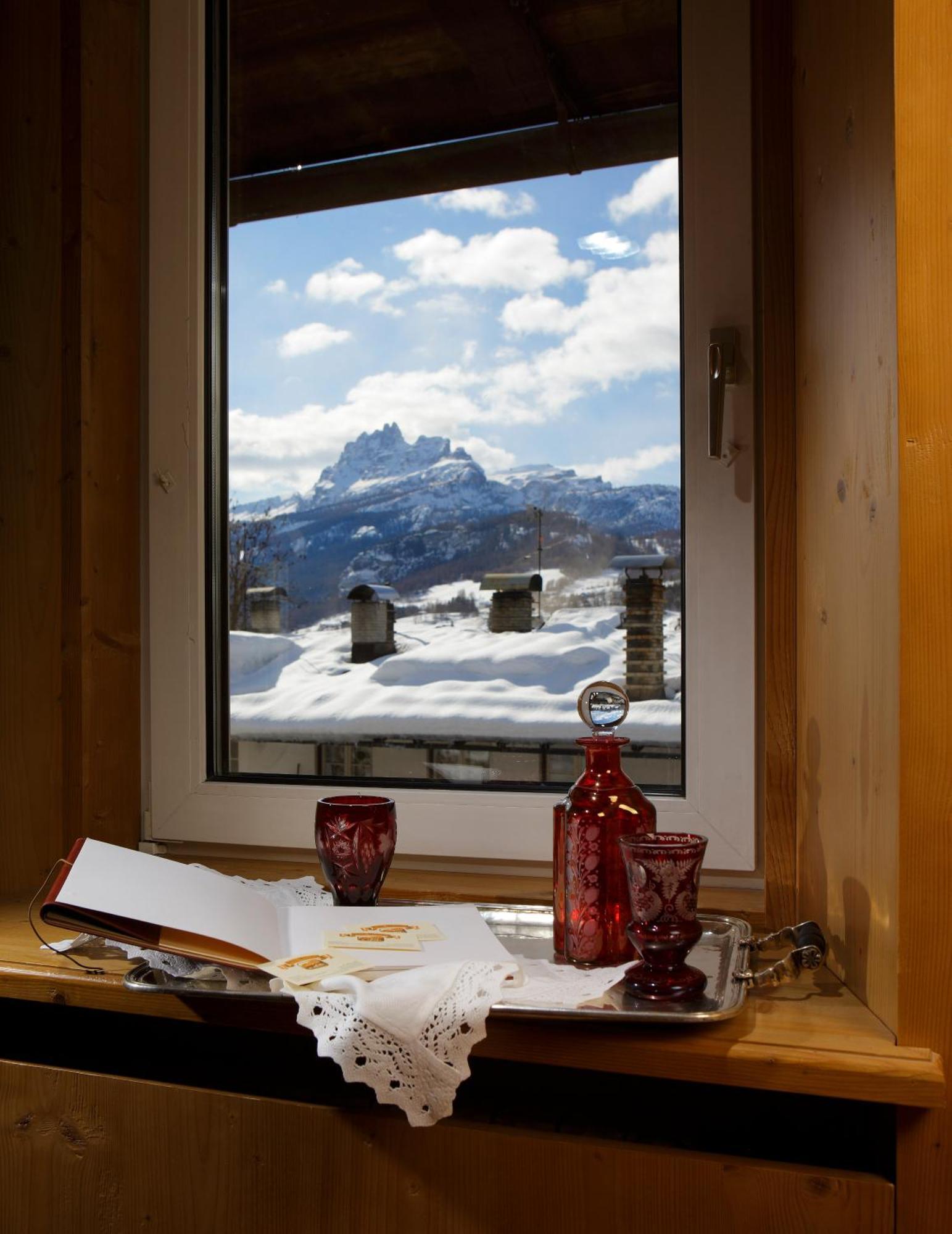 Hotel Menardi Cortina dʼAmpezzo Esterno foto