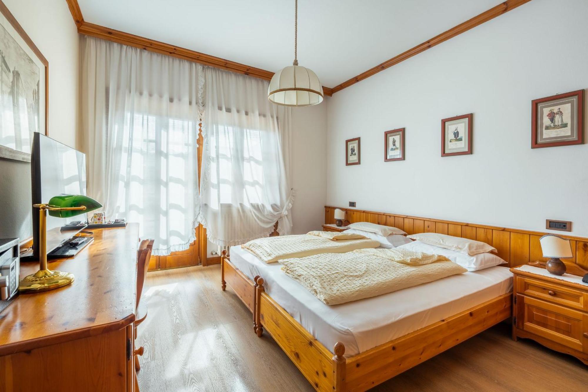 Hotel Menardi Cortina dʼAmpezzo Esterno foto