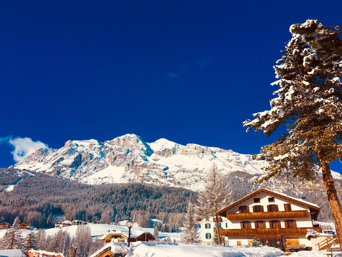 Hotel Menardi Cortina dʼAmpezzo Esterno foto